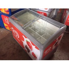 Морозильний лар б/в AHT RIO 400 л